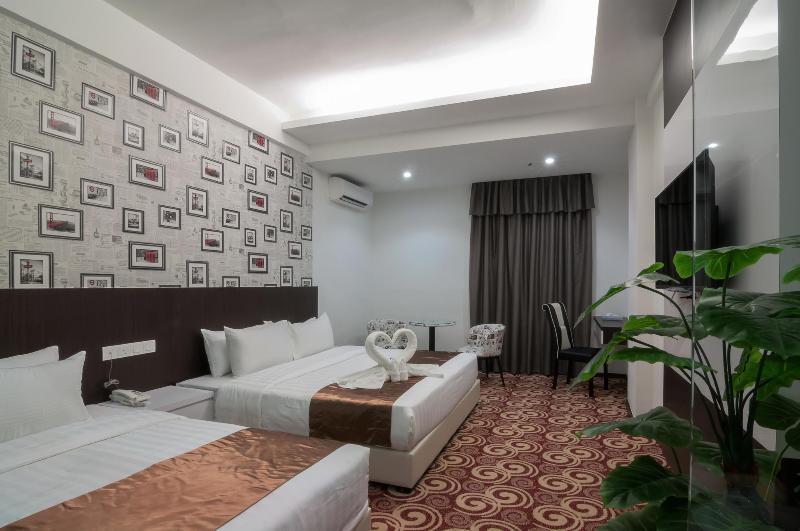 E-Red Hotel Melaka Экстерьер фото
